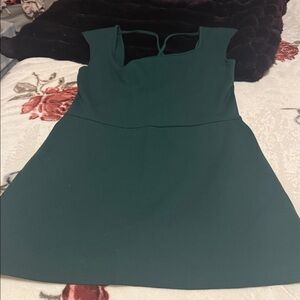 Elegant Green Women's Dress